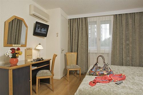 Logis Du Midi - Etienne Sud Hotel Saint-Etienne (Loire)