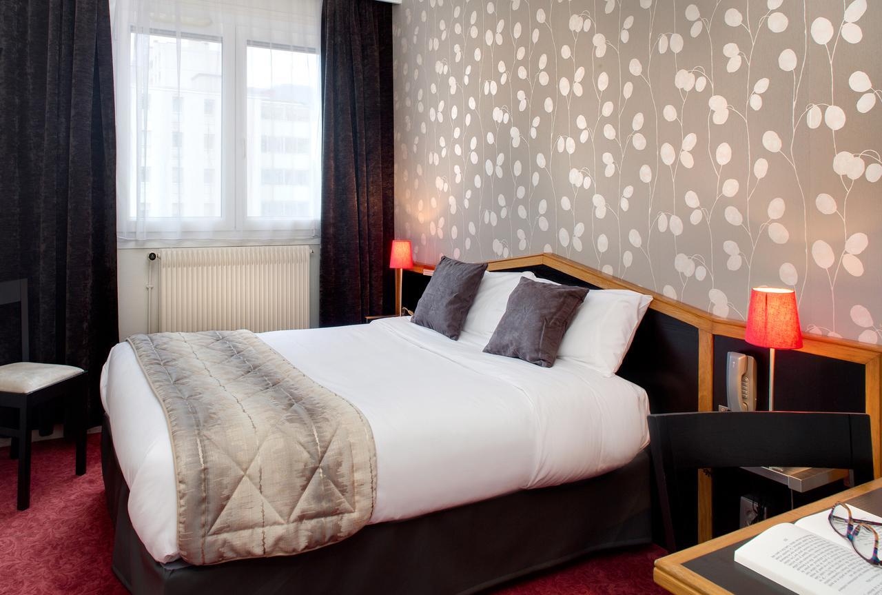 Hotel Logis Du Midi - Etienne Sud 3*