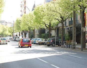 Hotel Logis Du Midi - Etienne Sud Saint-Etienne (Loire)