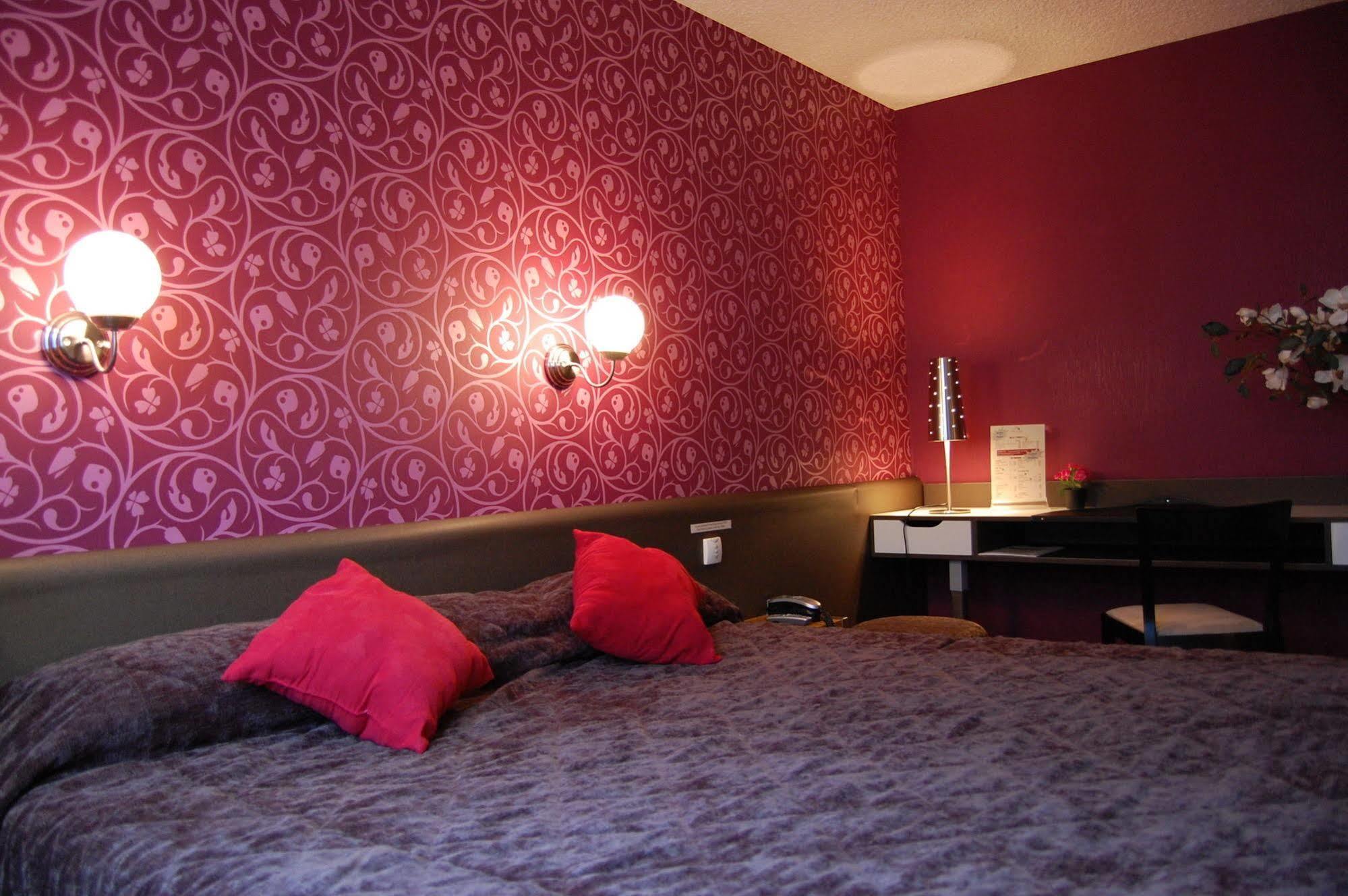 Logis Du Midi - Etienne Sud 3*