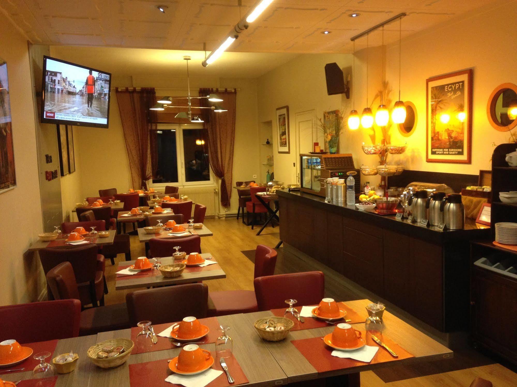Logis Du Midi - Etienne Sud 3* Saint-Etienne (Loire)
